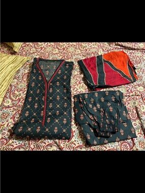 Bin saeed shalwar khameez set sz small